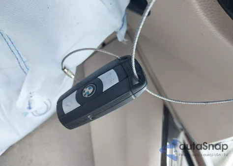 2009 BMW 328I z USA, uszkodzony, nr VIN WBAWL13599PX24172